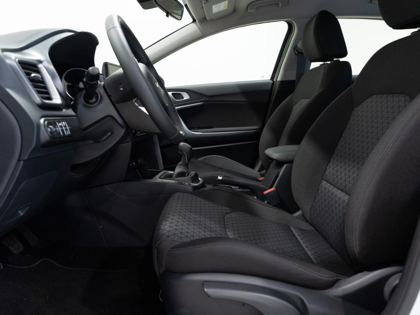 Kia Ceed 1.0 T-GDi 74kW (100CV)) Concept
