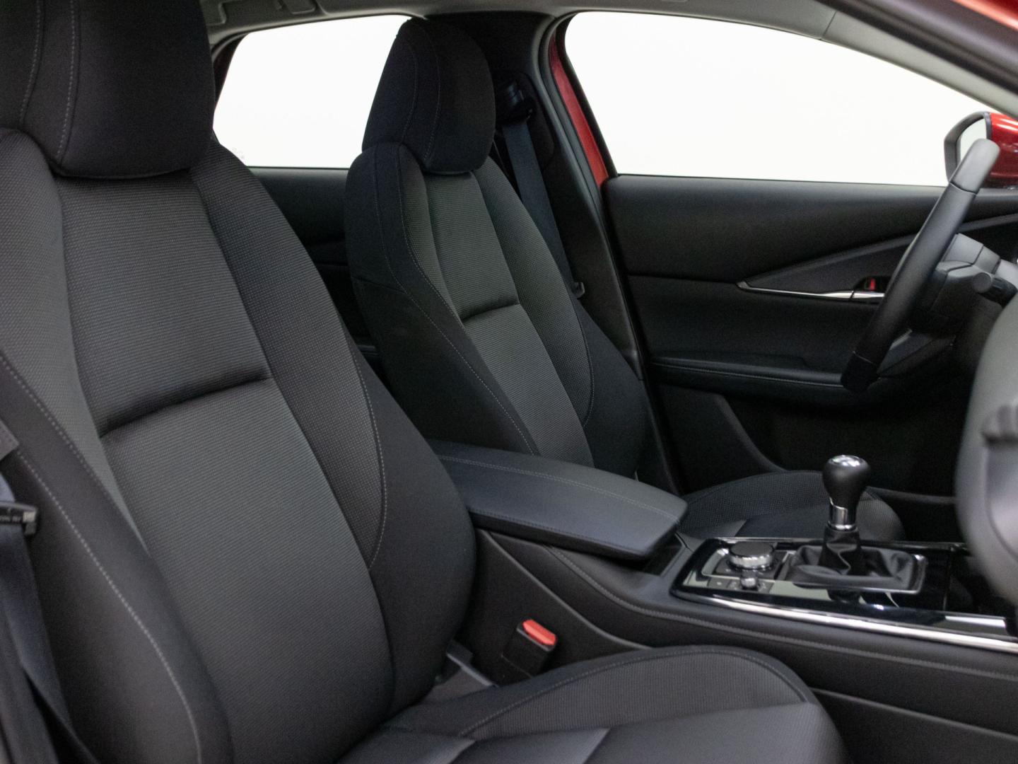 Mazda CX-30 2.5L e-SKYACTIV G MHEV 103kW (140CV) 6MT FWD Centre-line