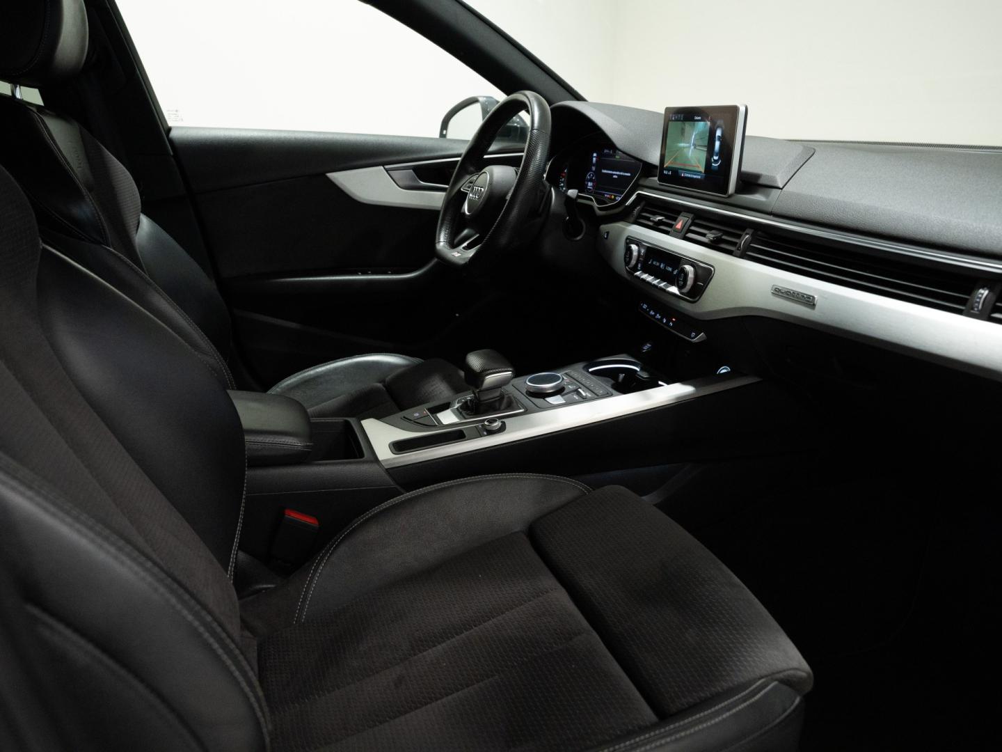 Audi A4 2.0 TDI quattro S tronic S line edition