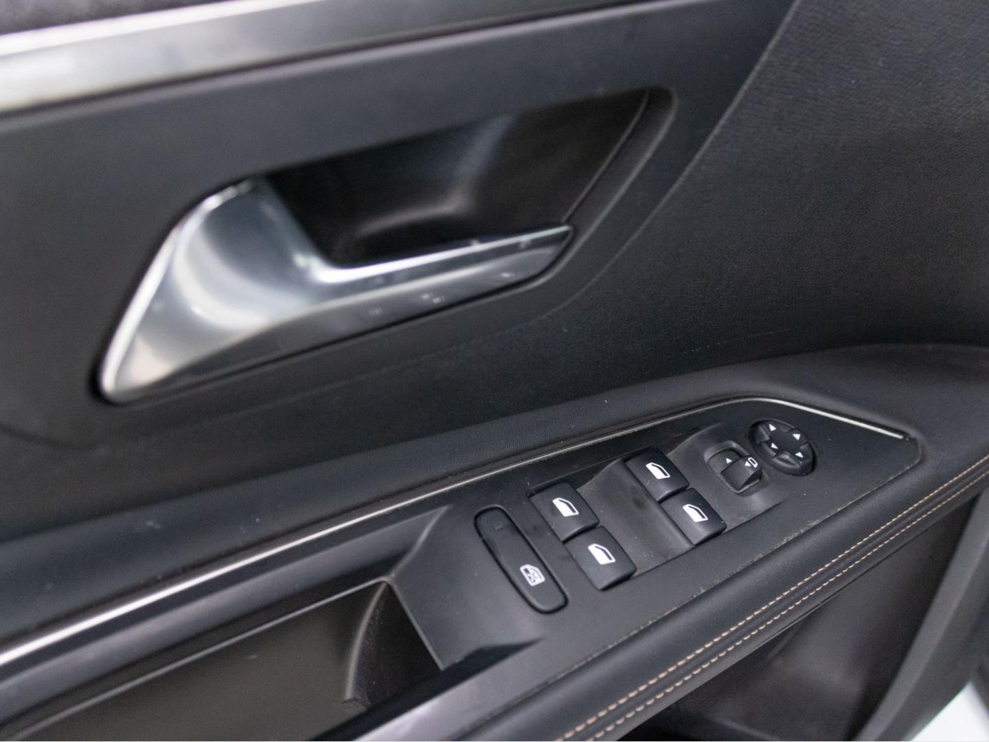 Peugeot 5008 GT Line 1.6 PureTech 132kW (180CV) EAT8