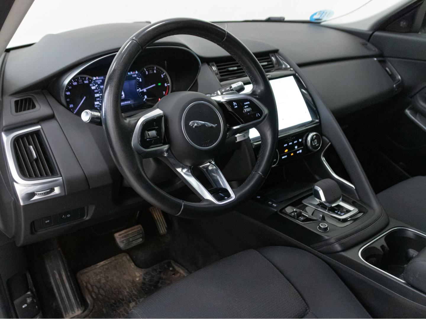 Jaguar E-Pace 1.5P 160PS MHEV Auto