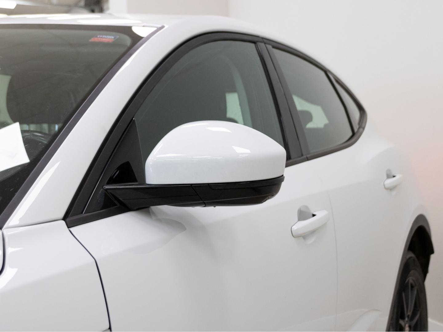 Jaguar E-Pace 1.5P 160PS MHEV Auto