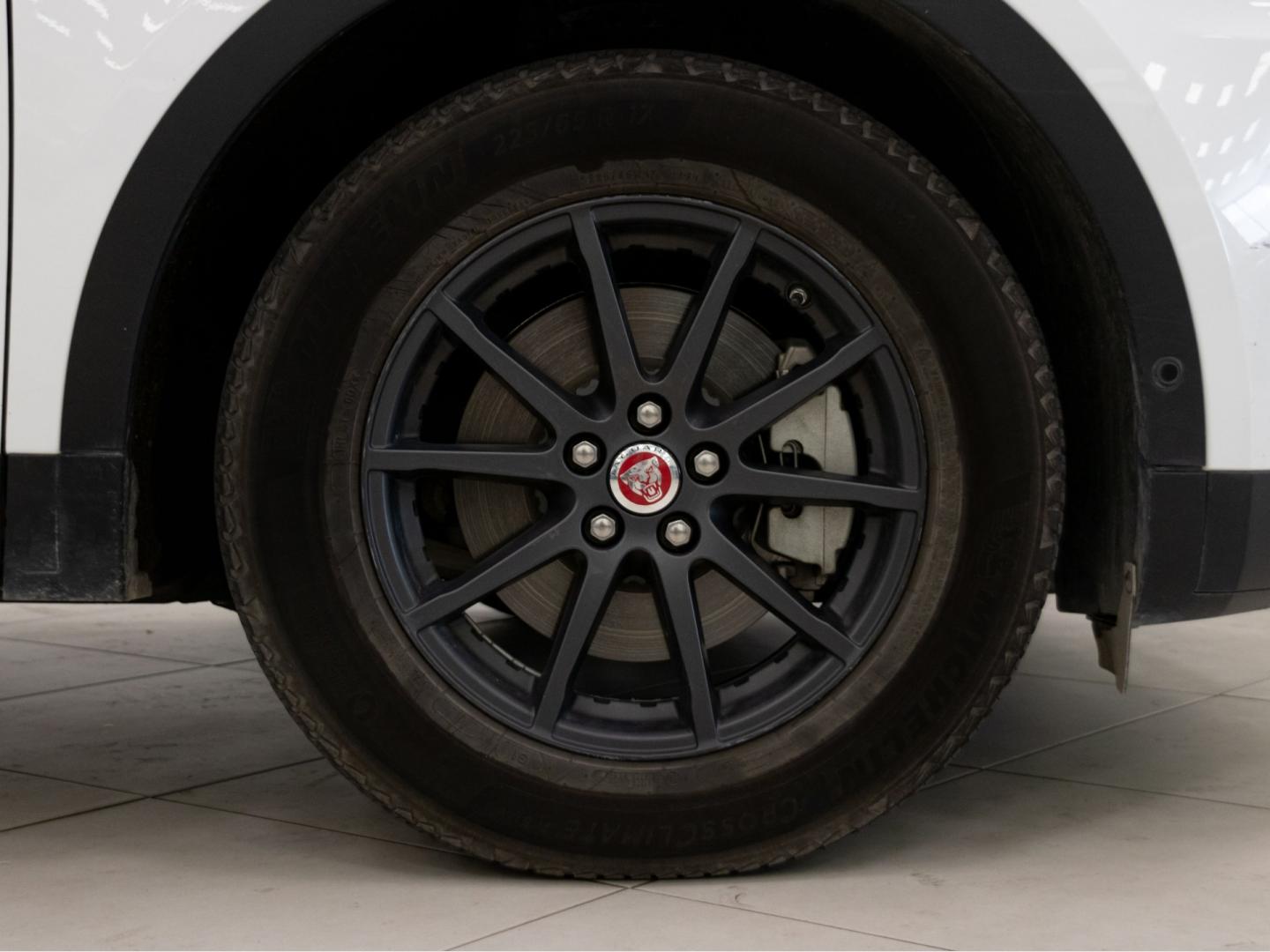 Jaguar E-Pace 1.5P 160PS MHEV Auto