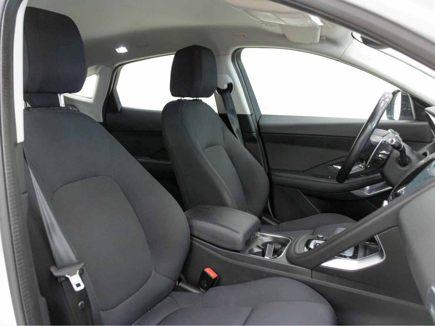 Jaguar E-Pace 1.5P 160PS MHEV Auto
