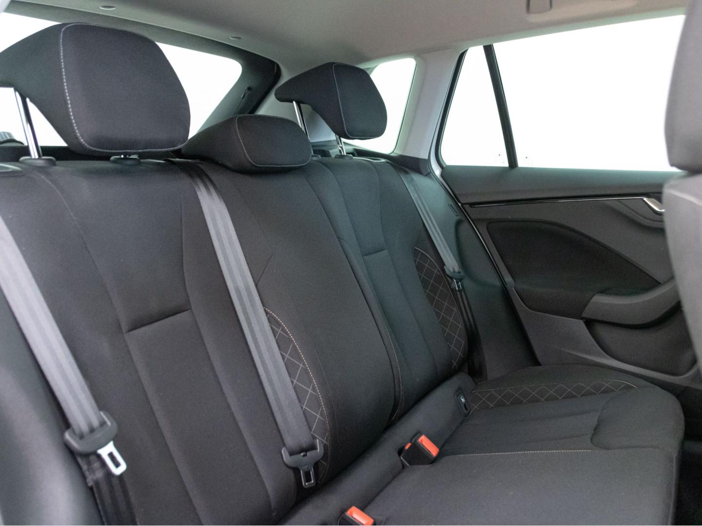 Skoda Kamiq 1.0 TSI 81kW (110CV) DSG Ambition