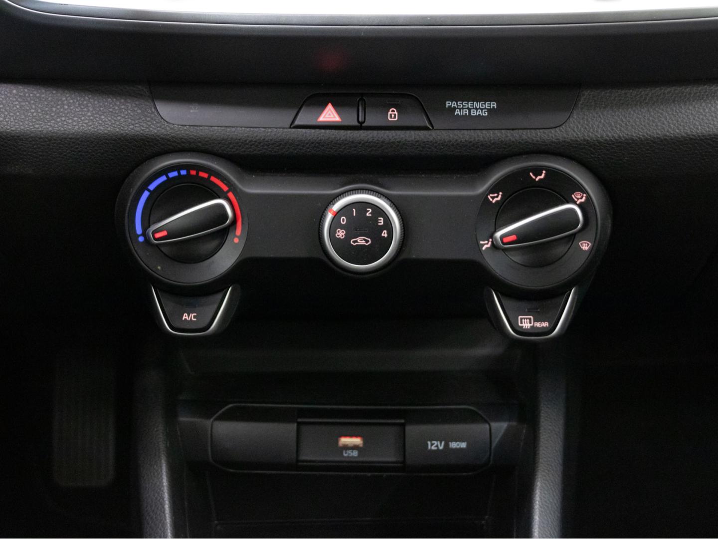 Kia Stonic 1.0 T-GDi 74kW (100CV) MHEV MT Concept