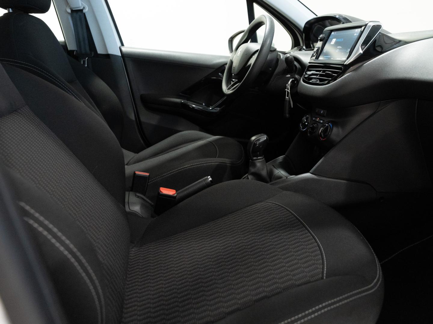 Peugeot 208 BlueHDi 73kW (100CV) Active