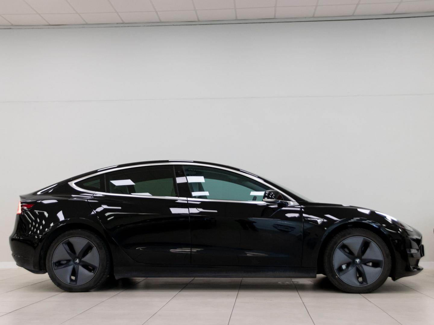 Tesla Model 3 Gran Autonomía RWD