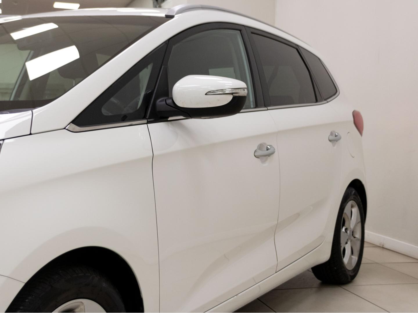 Kia Carens 1.7 CRDi VGT 115CV Concept Eco-Dynam 5pl
