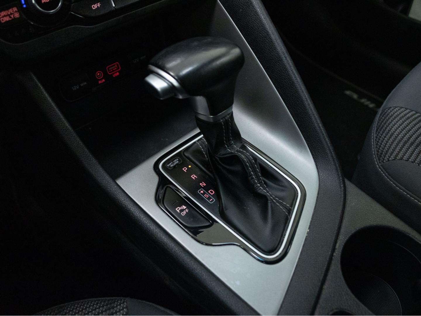 Kia Niro 1.6 GDi HEV 104kW (141CV) Drive