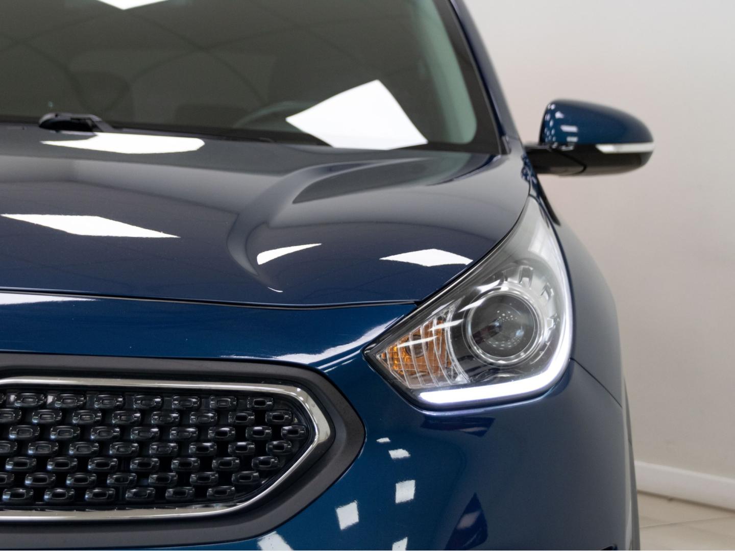 Kia Niro 1.6 GDi HEV 104kW (141CV) Drive