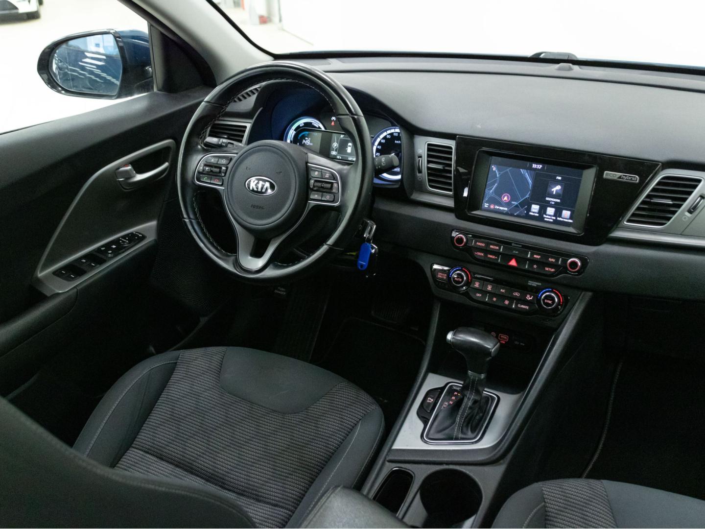 Kia Niro 1.6 GDi HEV 104kW (141CV) Drive