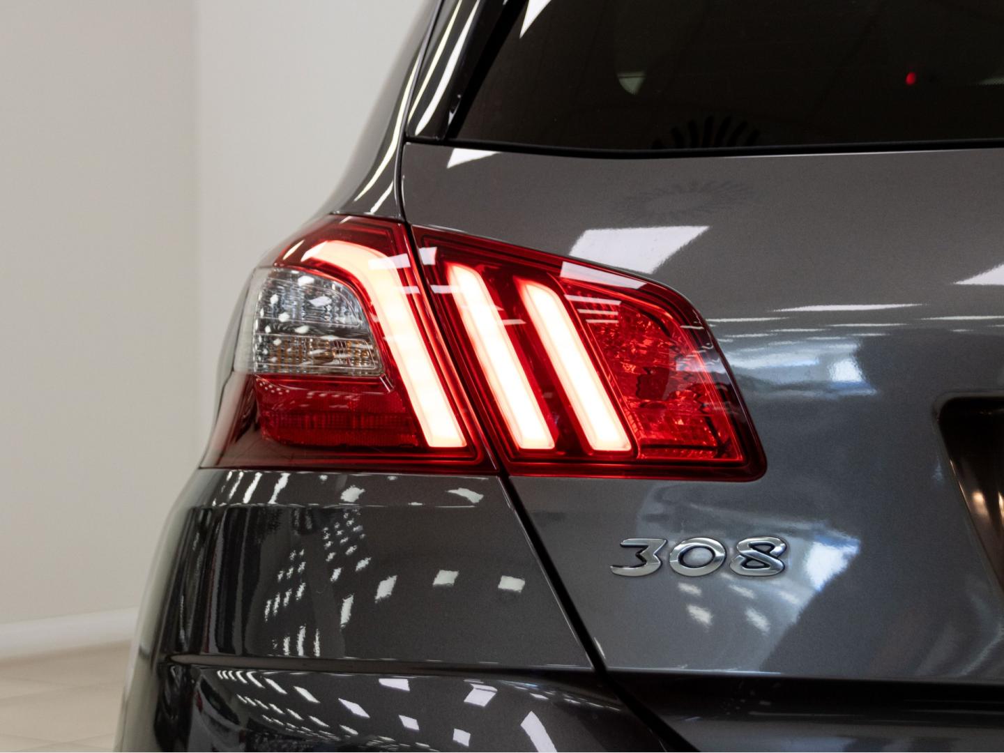 Peugeot 308 5p Style BlueHDi 130 S&S 6 Vel. MAN