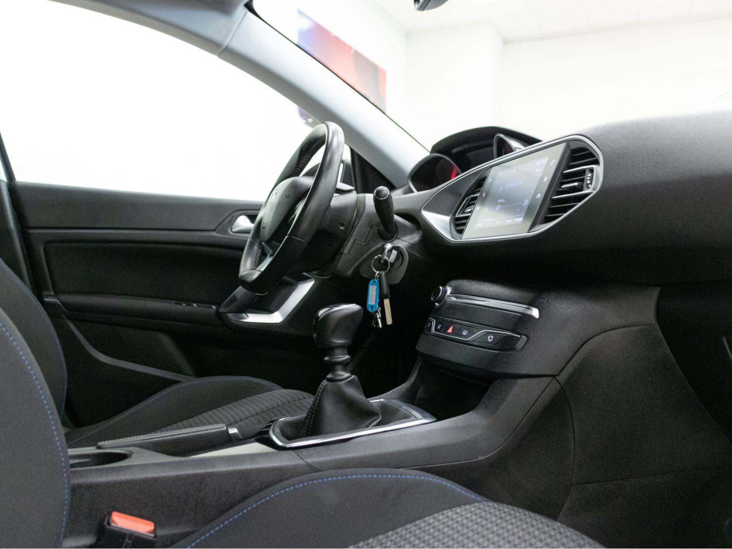 Peugeot 308 5p Style BlueHDi 130 S&S 6 Vel. MAN