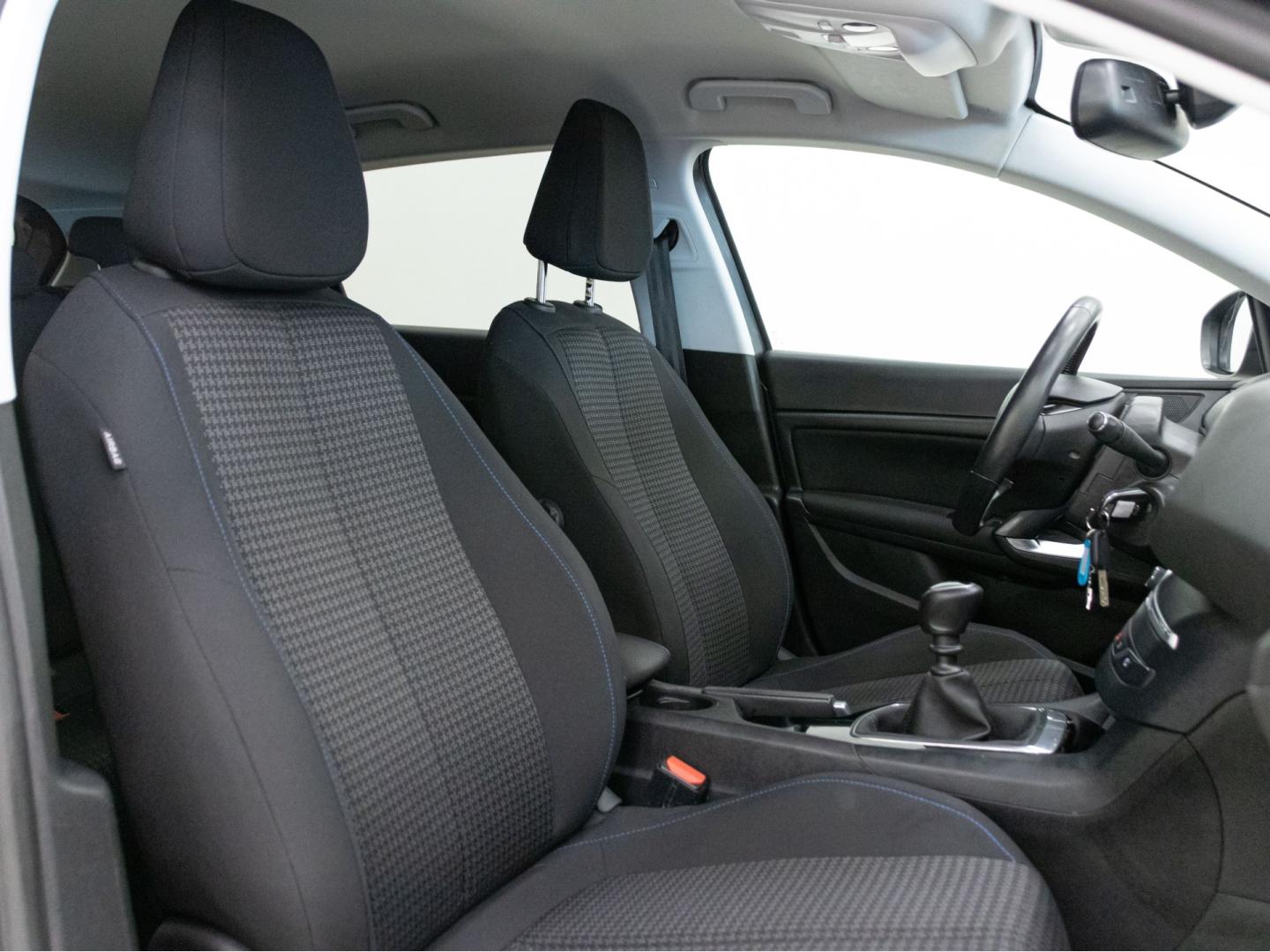 Peugeot 308 5p Style BlueHDi 130 S&S 6 Vel. MAN