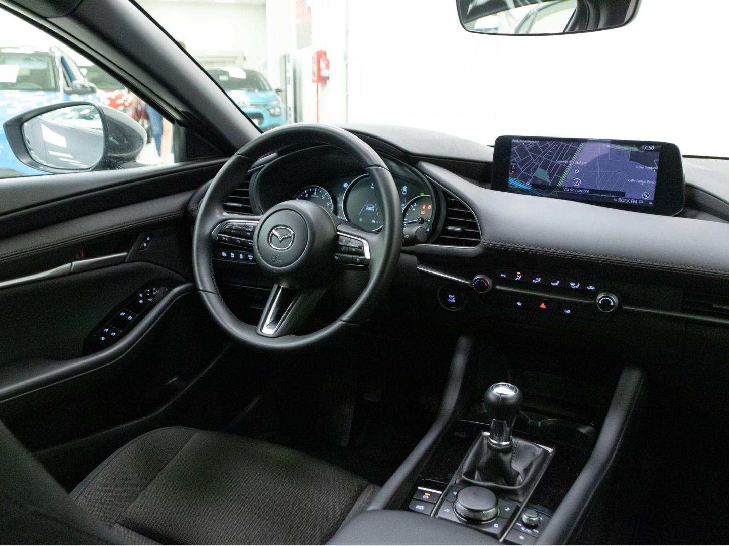Mazda 3 2.5L e-SKYACTIV G MHEV 103kW (140CV) 6MT FWD Prime-line