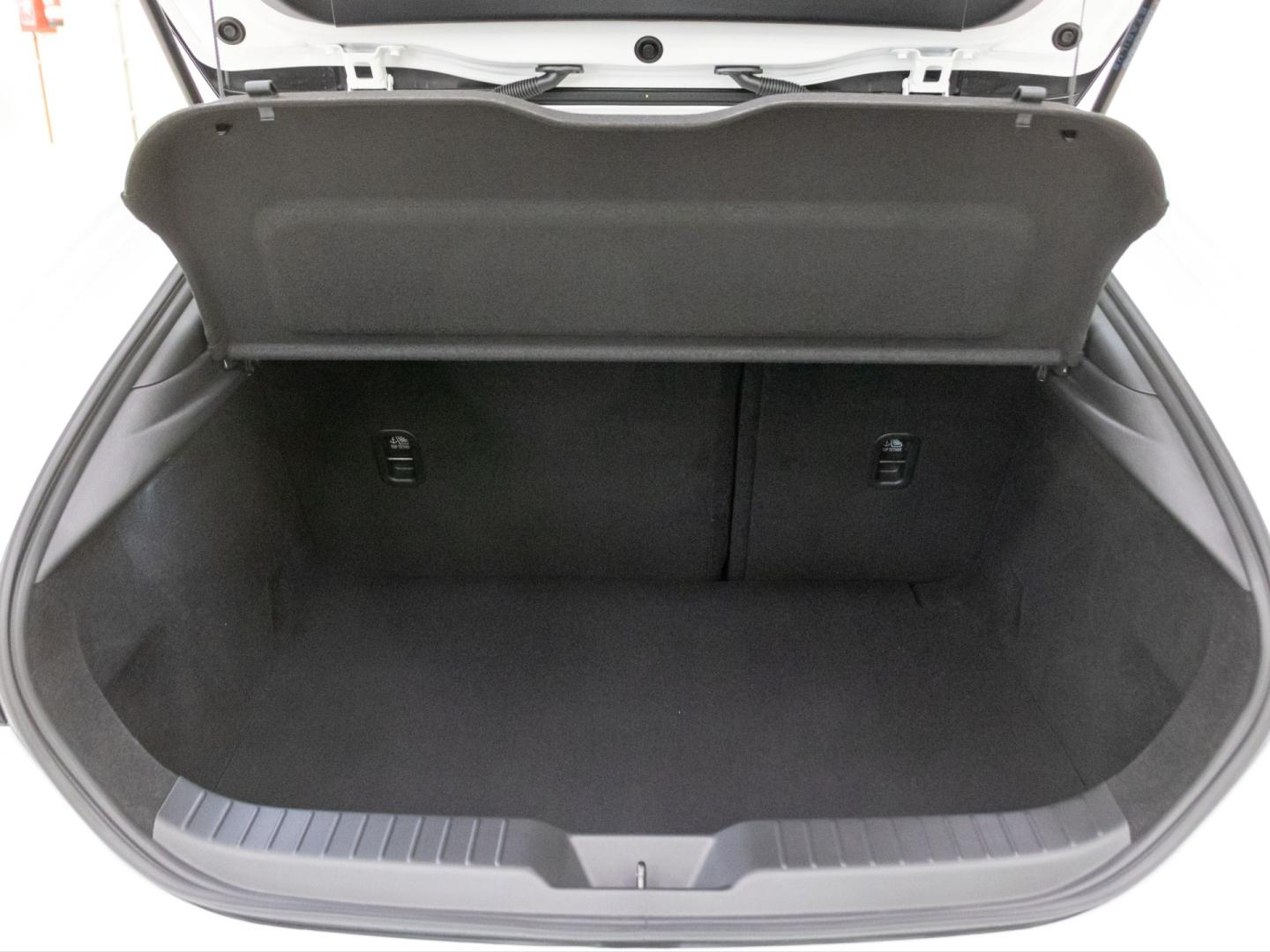 Mazda 3 2.5L e-SKYACTIV G MHEV 103kW (140CV) 6MT FWD Prime-line