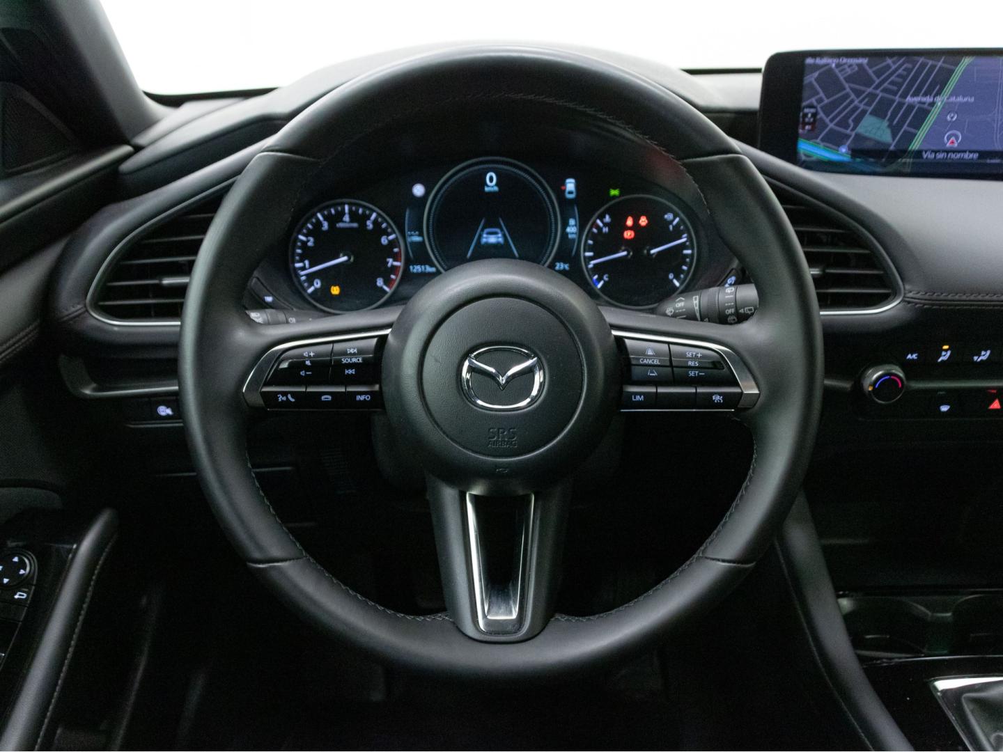 Mazda 3 2.5L e-SKYACTIV G MHEV 103kW (140CV) 6MT FWD Prime-line