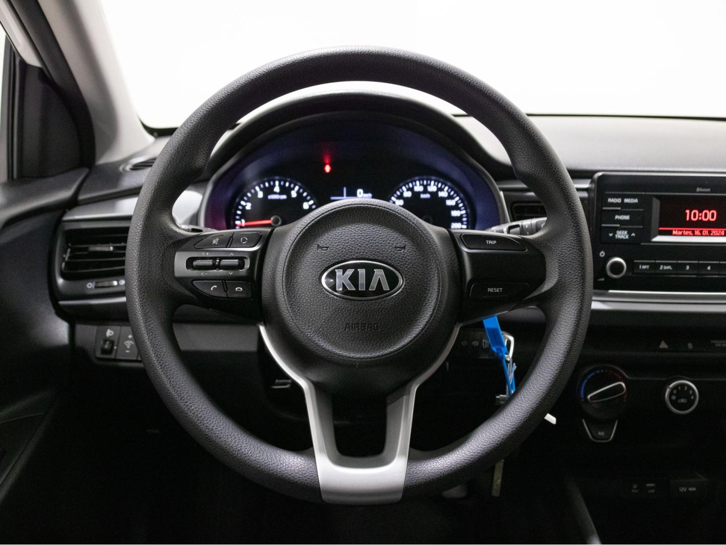 Kia Rio 1.2 CVVT 62kW (84CV) Concept