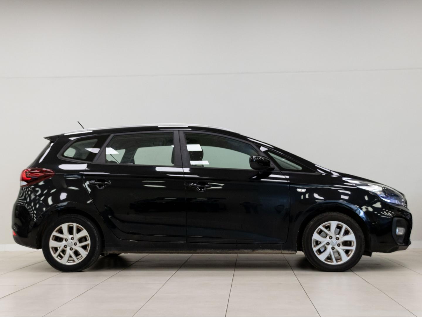 Kia Carens 1.6 GDi 99kW (135CV) Concept