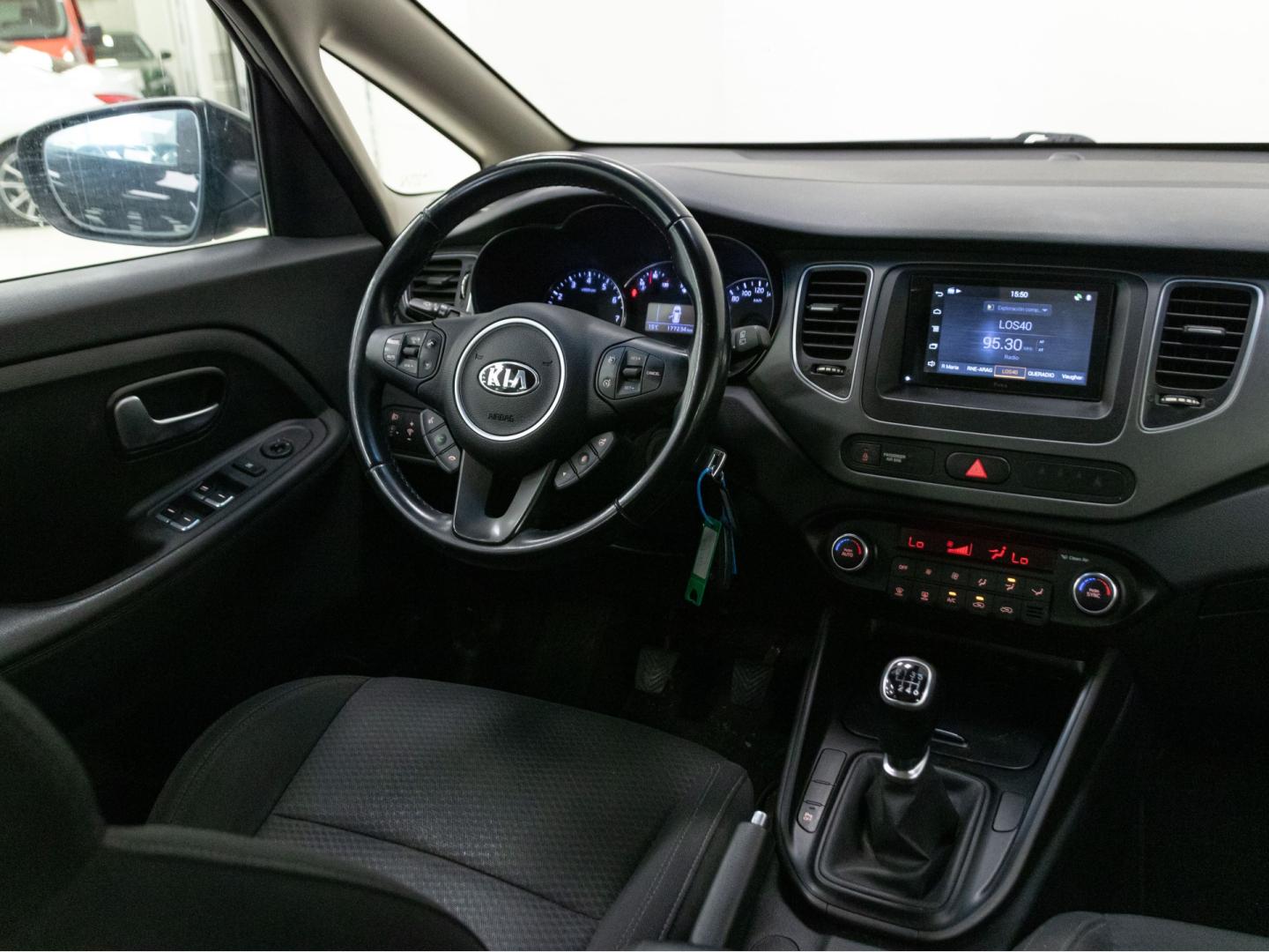 Kia Carens 1.6 GDi 99kW (135CV) Concept