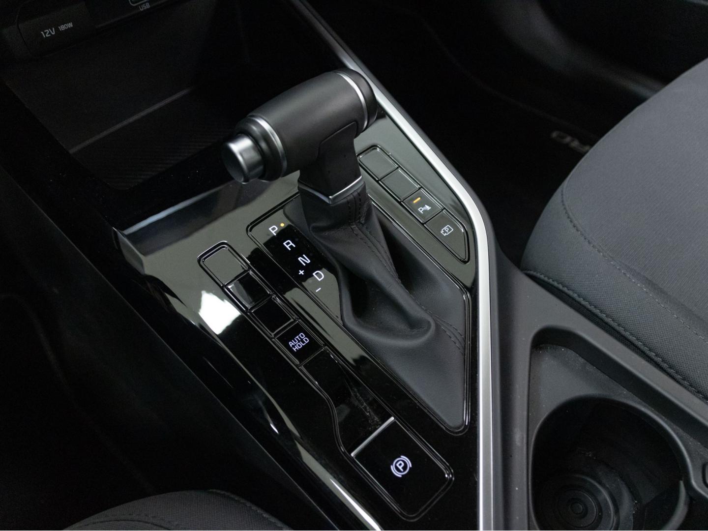 Kia Niro 1.6 GDi HEV 104kW (141CV) Concept