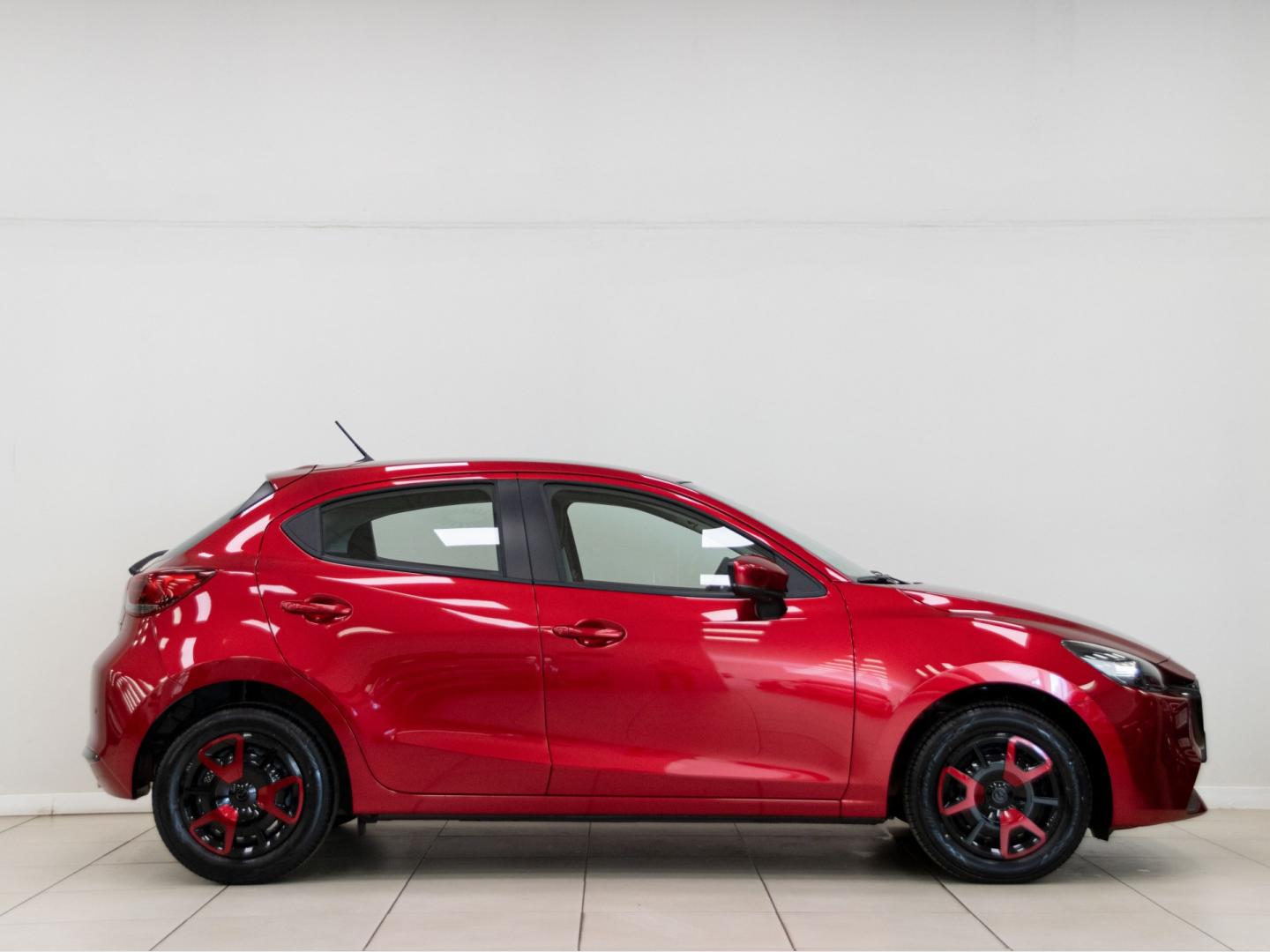Mazda 2 e-SKYACTIV G 66kW (90CV) Center-Line