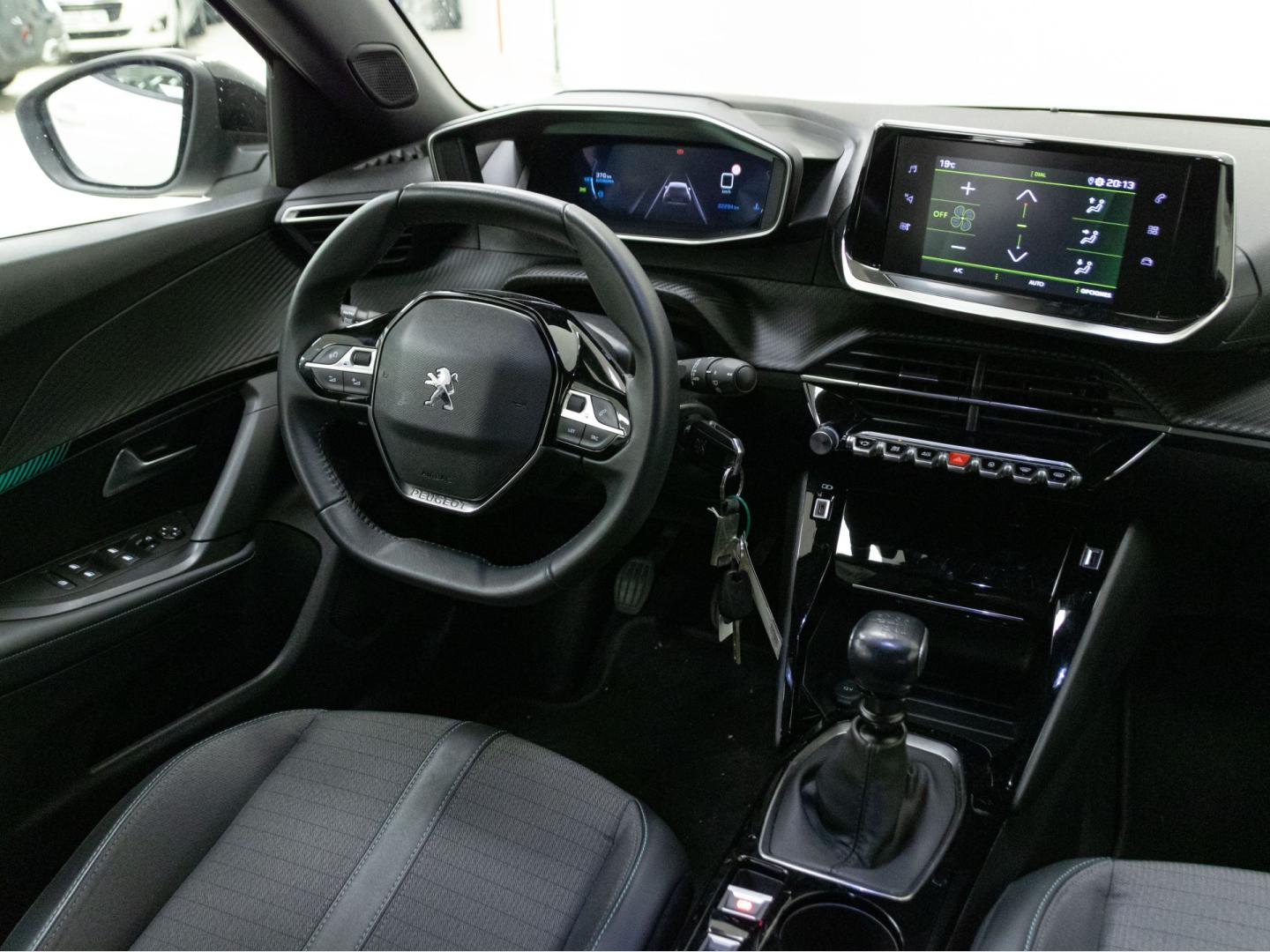 Peugeot 2008 Allure Puretech 100 S&S 6 Vel. MAN