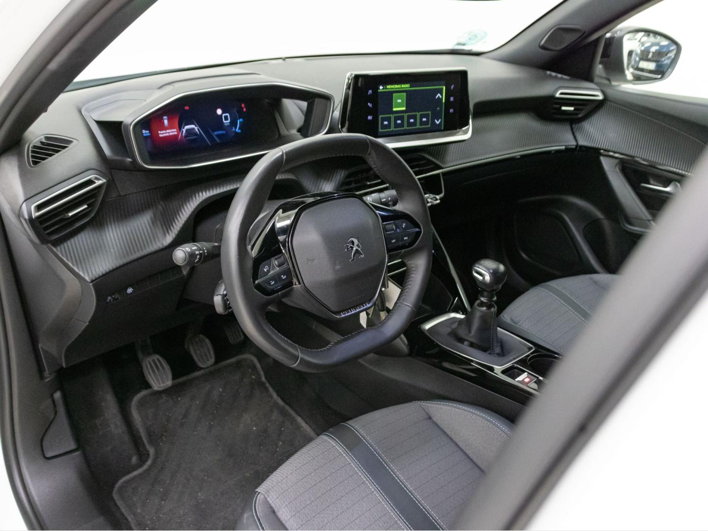 Peugeot 2008 Allure Puretech 100 S&S 6 Vel. MAN