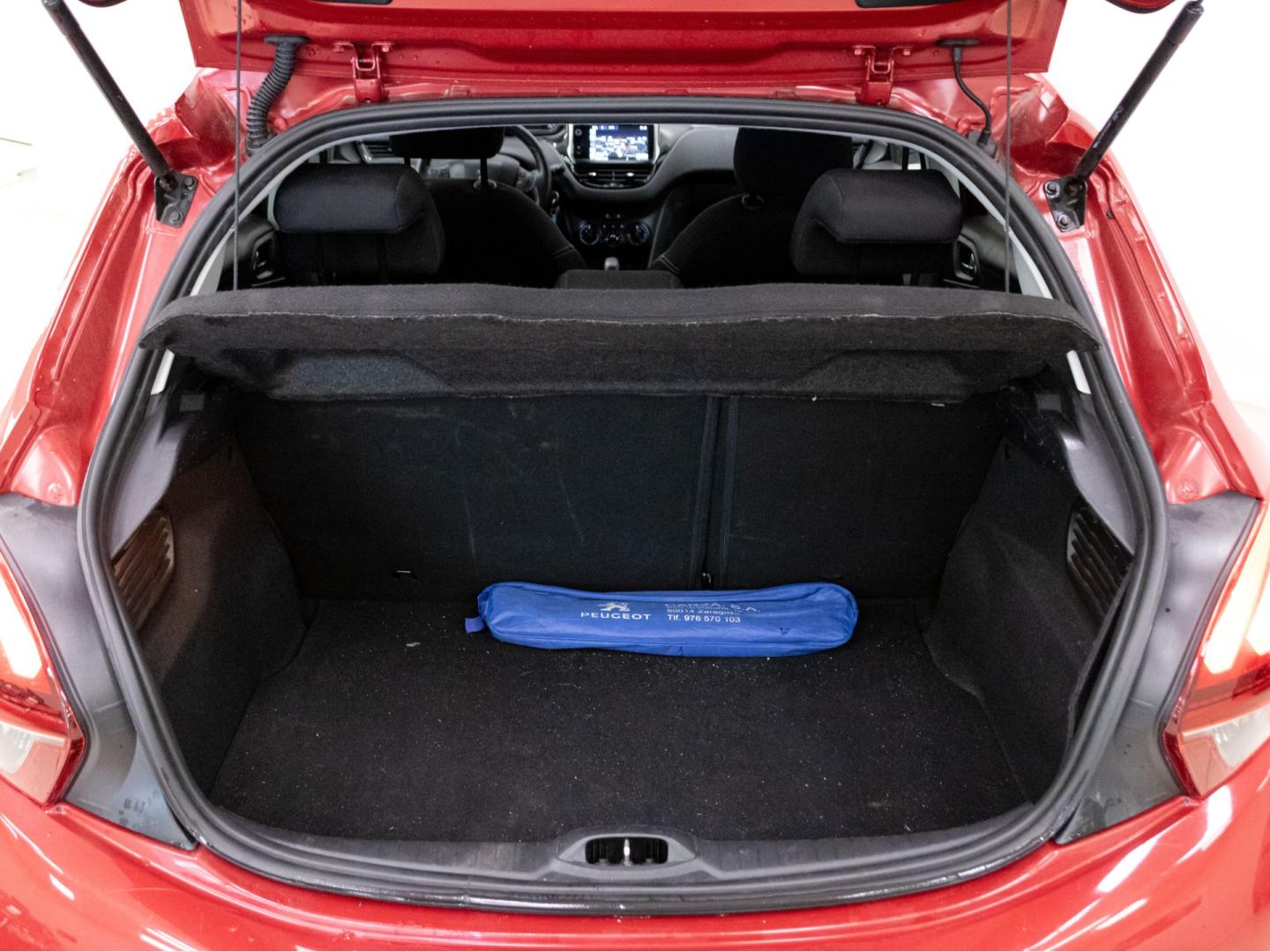 Peugeot 208 5P STYLE 1.2L PureTech 60KW (82CV)