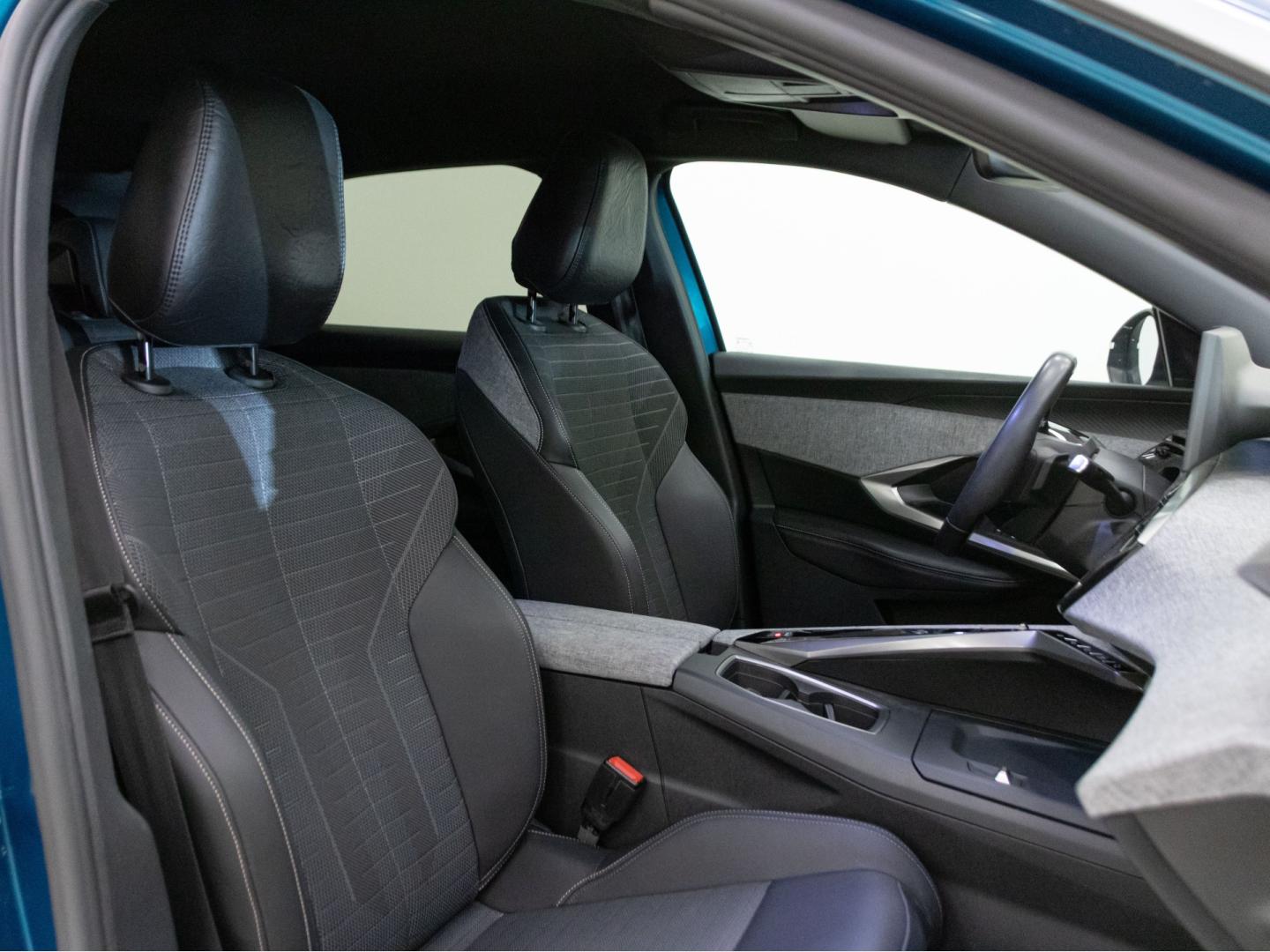 Peugeot 3008 Hybrid 1.2 100KW Allure eDCS6