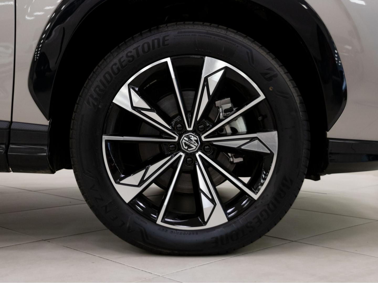 MG HS 1.5 Hybrid+Luxury
