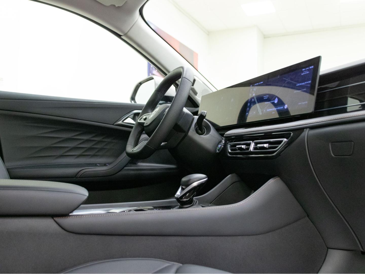 MG HS 1.5 Hybrid+Luxury