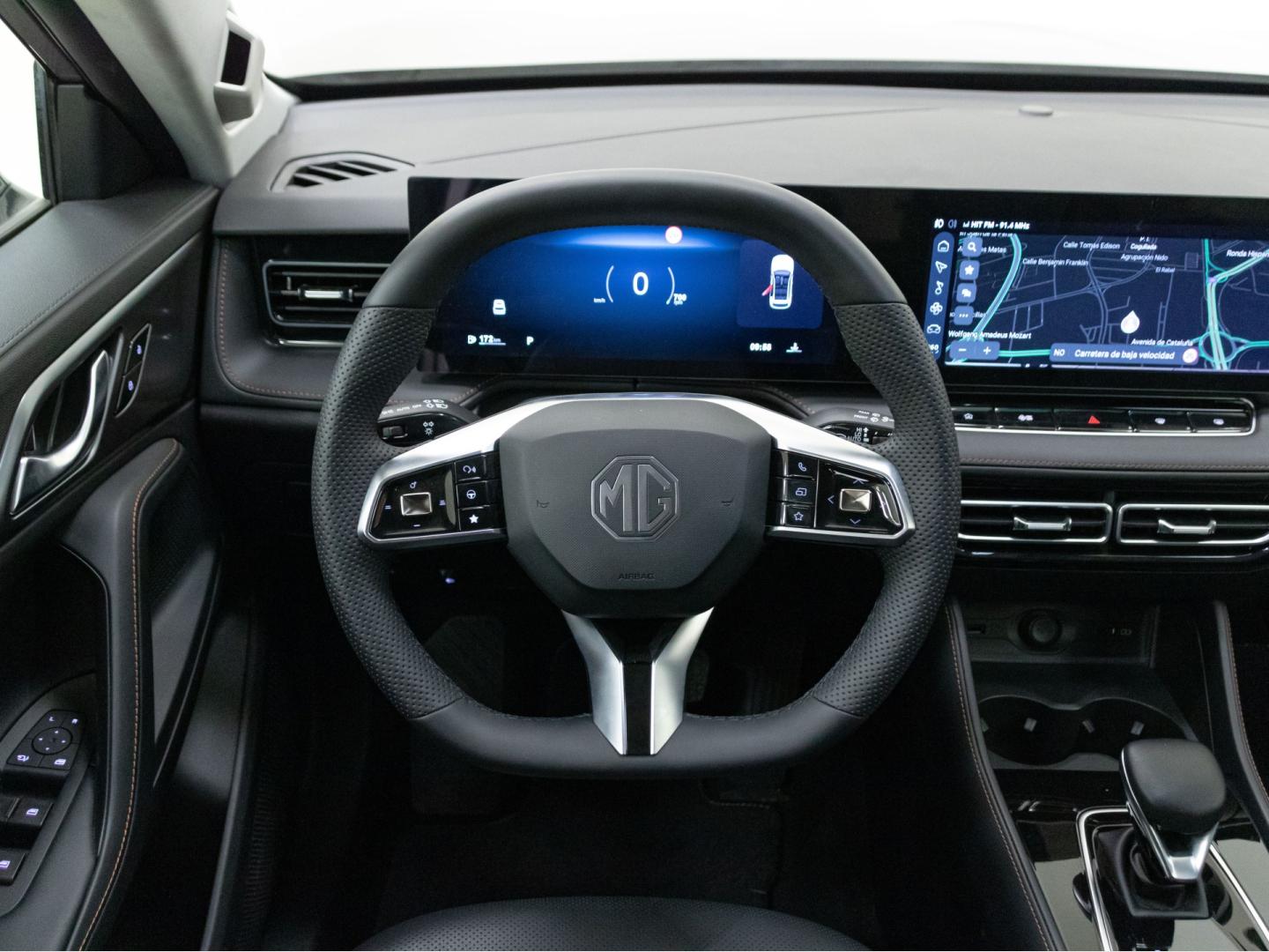 MG HS 1.5 Hybrid+Luxury