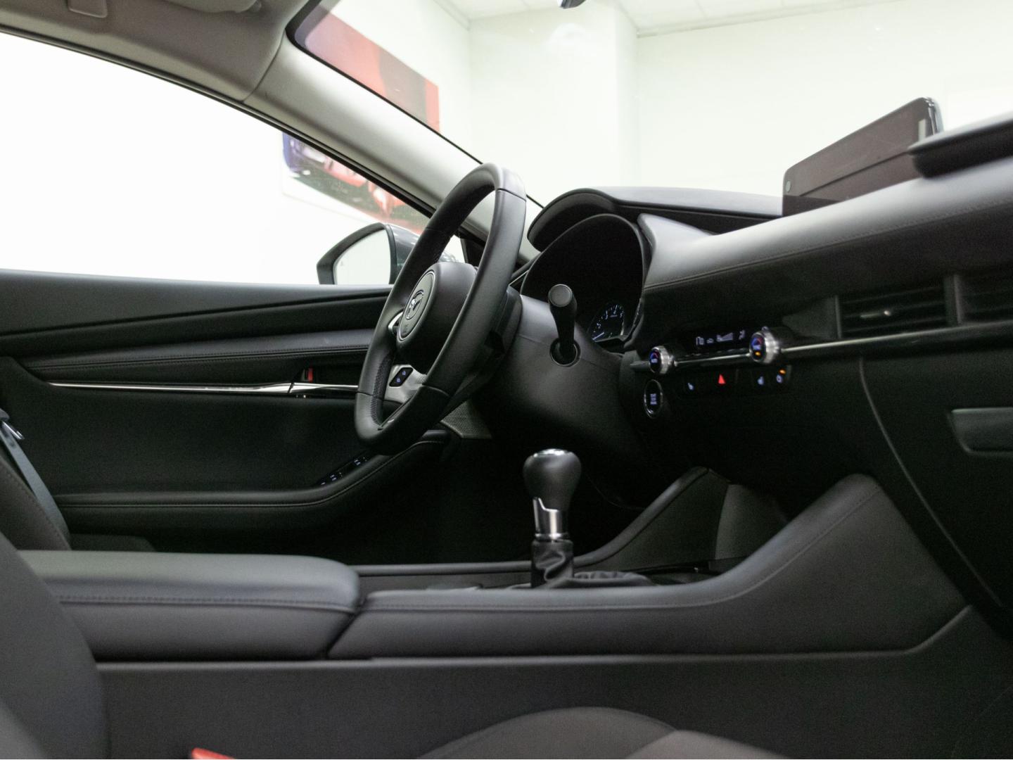 Mazda 3 e-SKYACTIV-G 90KW EXCLUSIVE-LINE