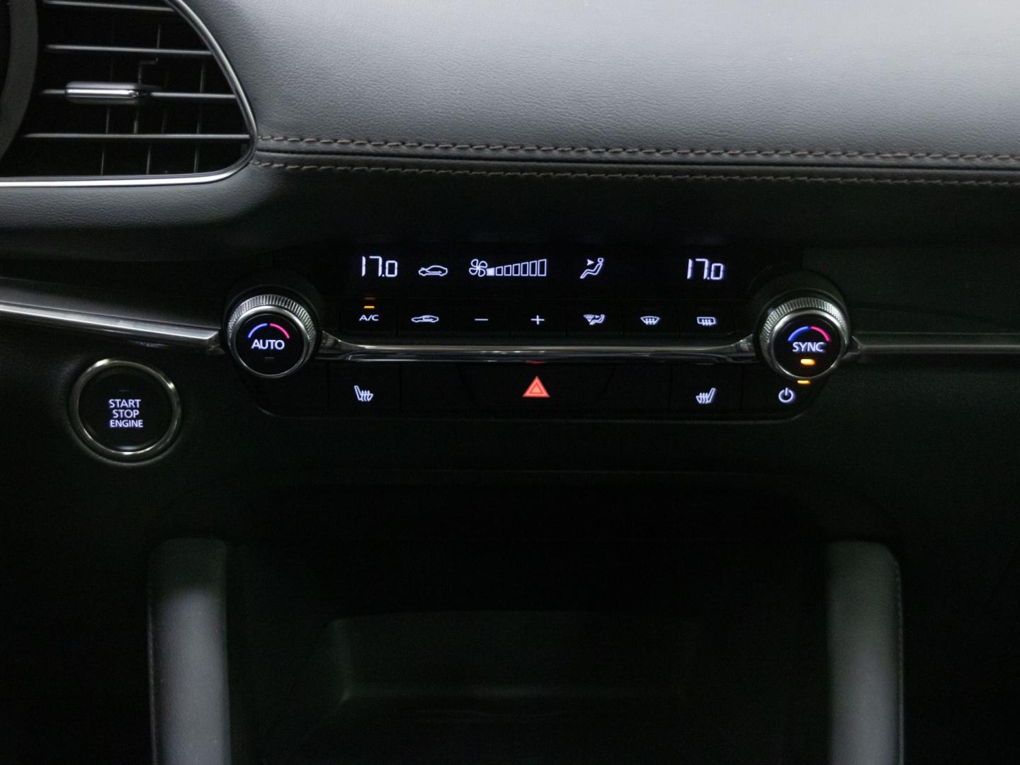 Mazda 3 e-SKYACTIV-G 90KW EXCLUSIVE-LINE