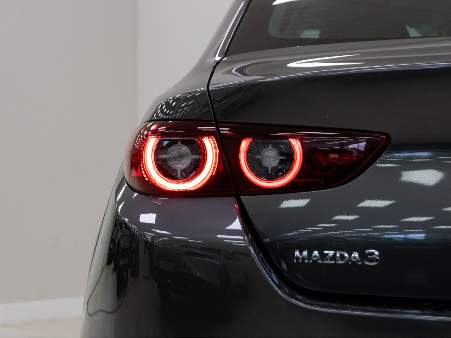 Mazda 3 e-SKYACTIV-G 90KW EXCLUSIVE-LINE