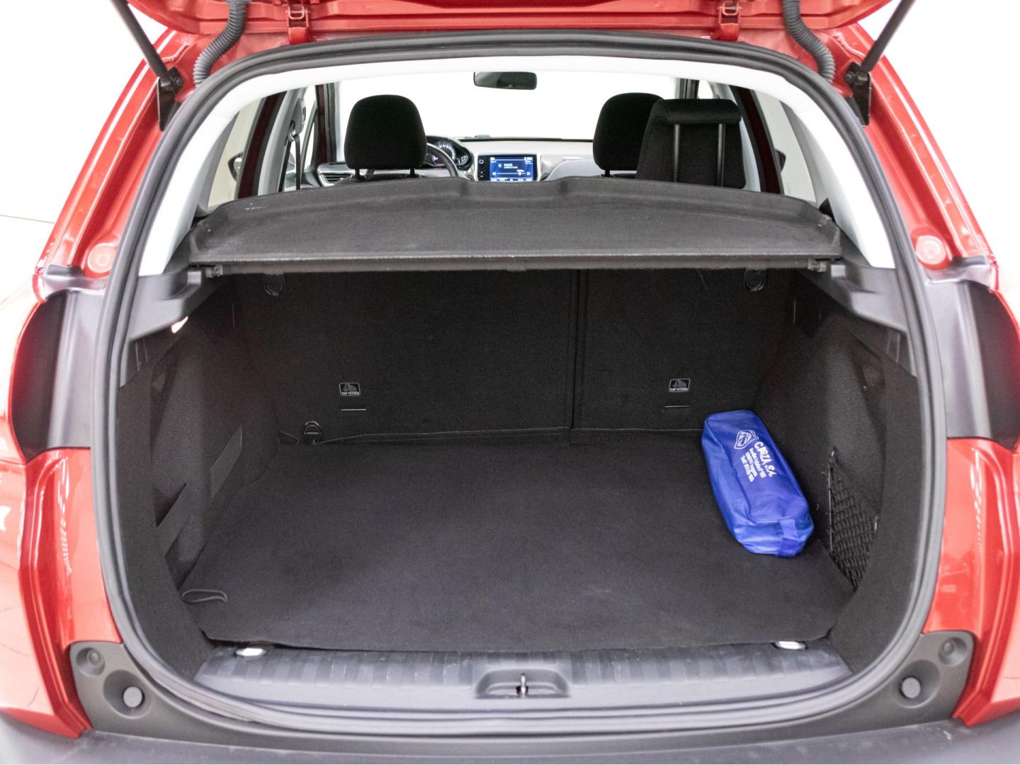 Peugeot 2008 Signature PureTech 110 S&S 6 Vel. MAN