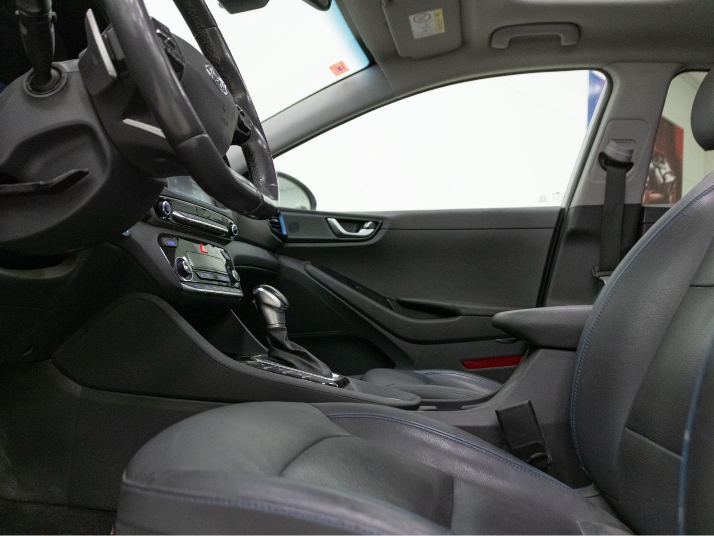 Hyundai IONIQ 1.6 GDI HEV Style DT