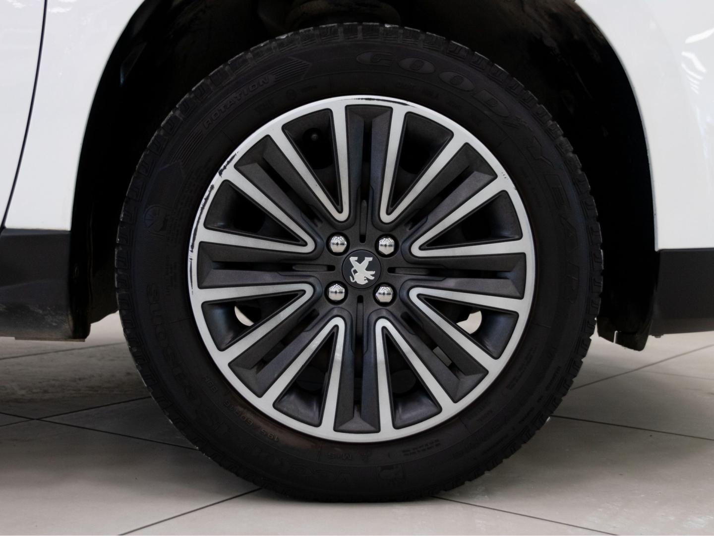 Peugeot 2008 Active 1.2 VTi 82