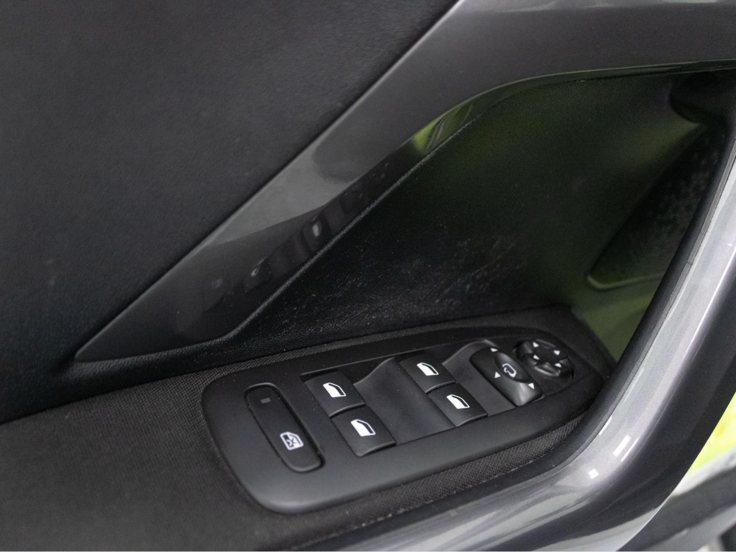 Peugeot 2008 Active 1.2 VTi 82