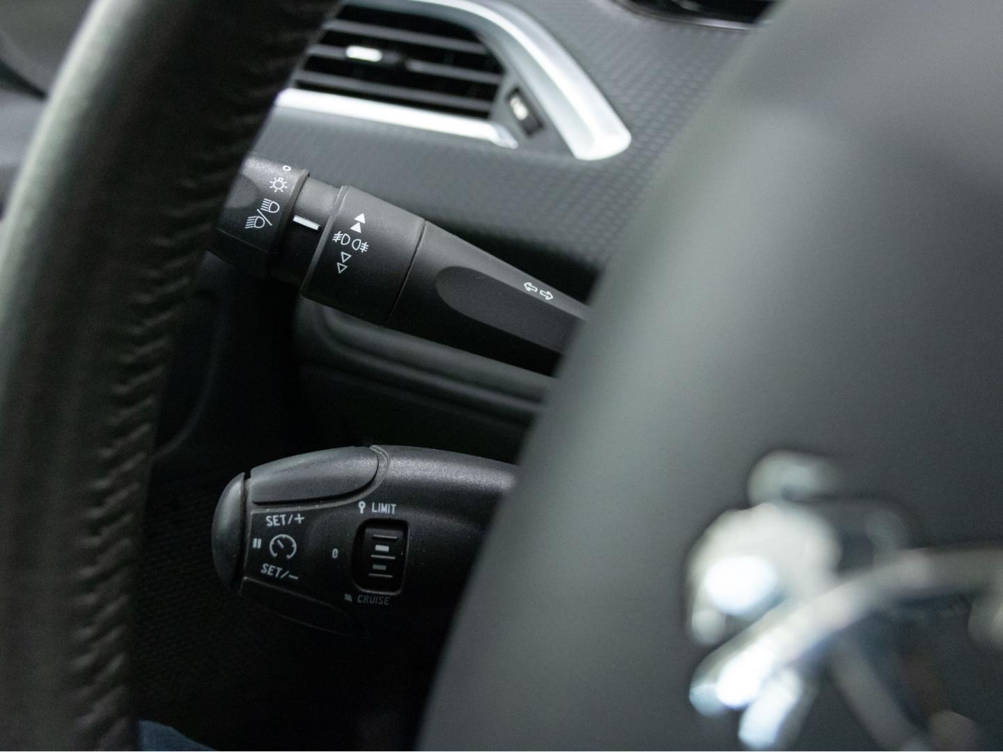 Peugeot 2008 Active 1.2 VTi 82