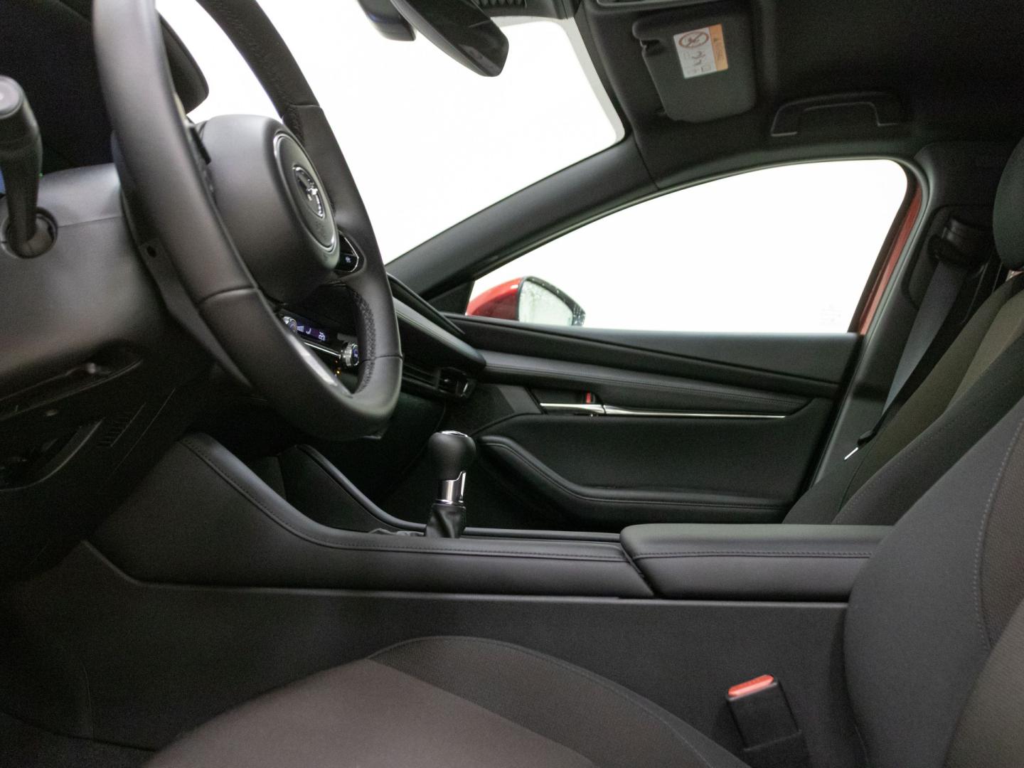 Mazda 3 2.5L e-SKYACTIV G MHEV 103kW (140CV) 6MT FWD Centre-line