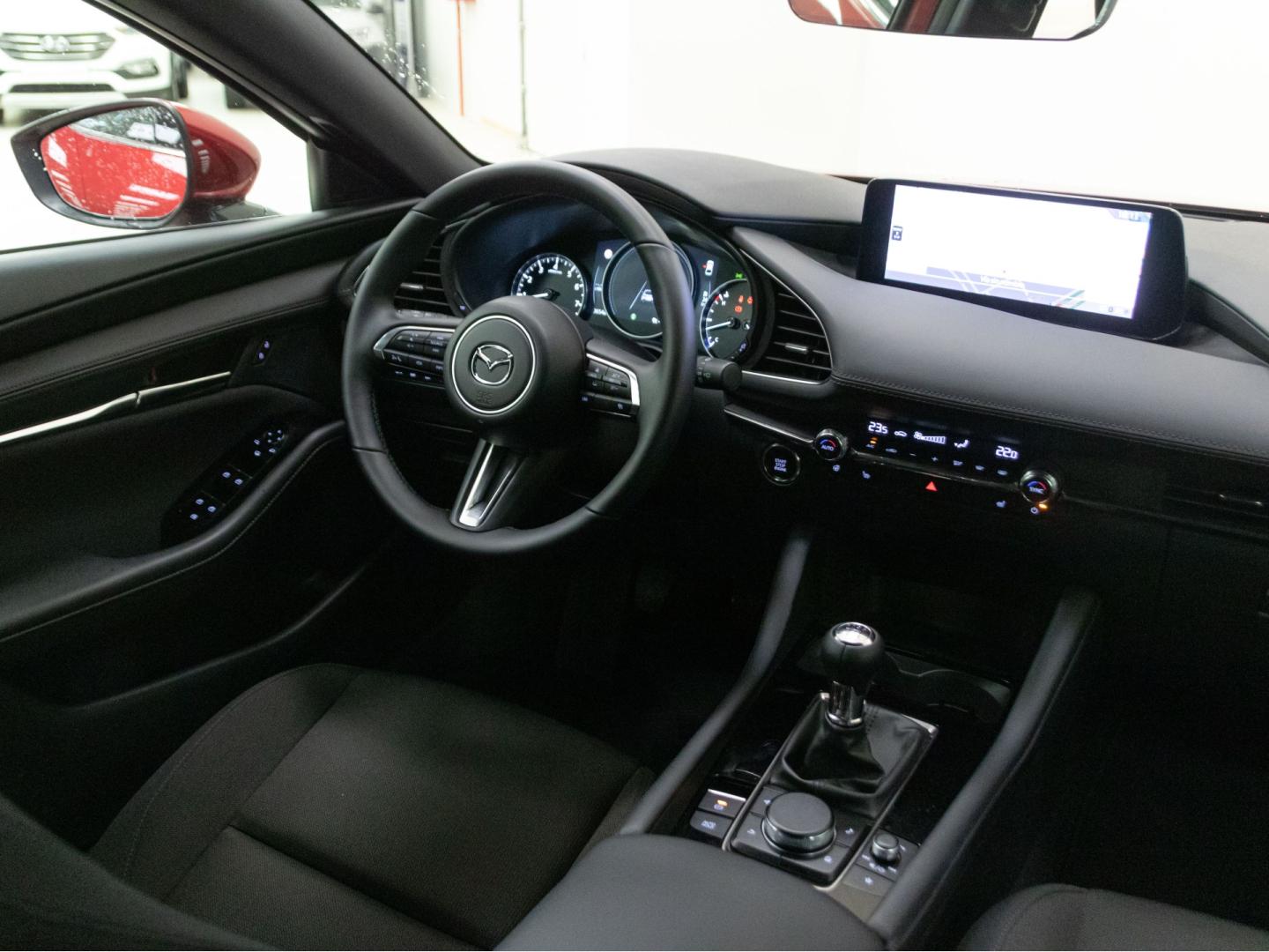 Mazda 3 2.5L e-SKYACTIV G MHEV 103kW (140CV) 6MT FWD Centre-line