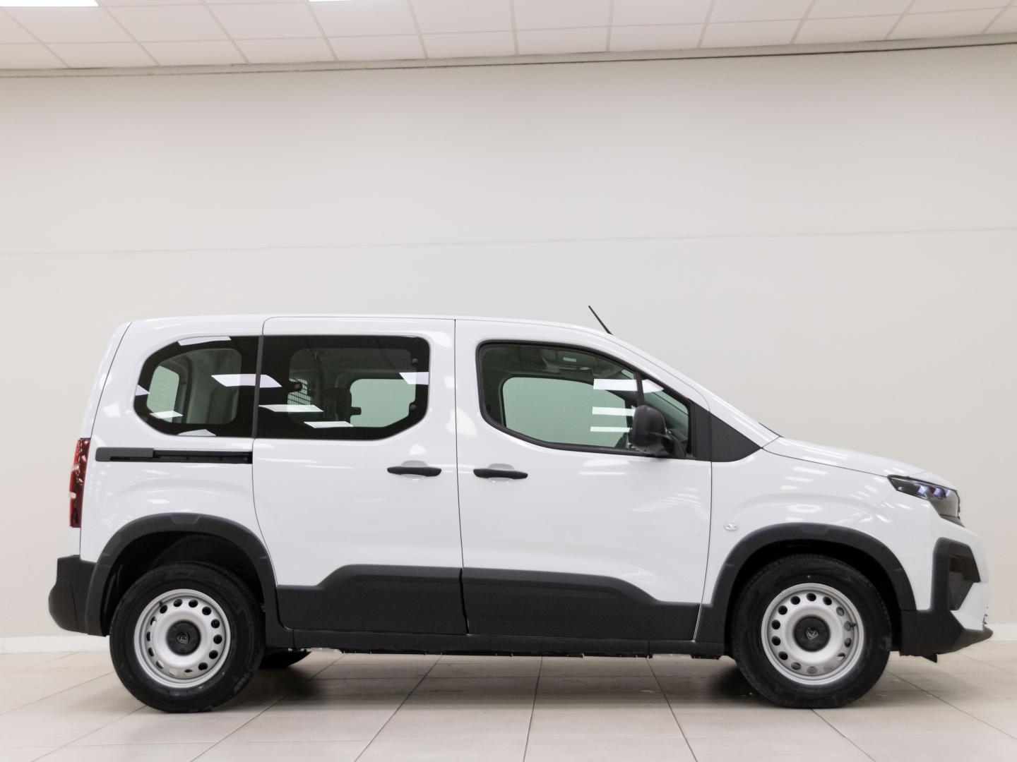 Peugeot Rifter Active Business Standard BlueHDi 100 S&S Manual 6 Vel. (N1)