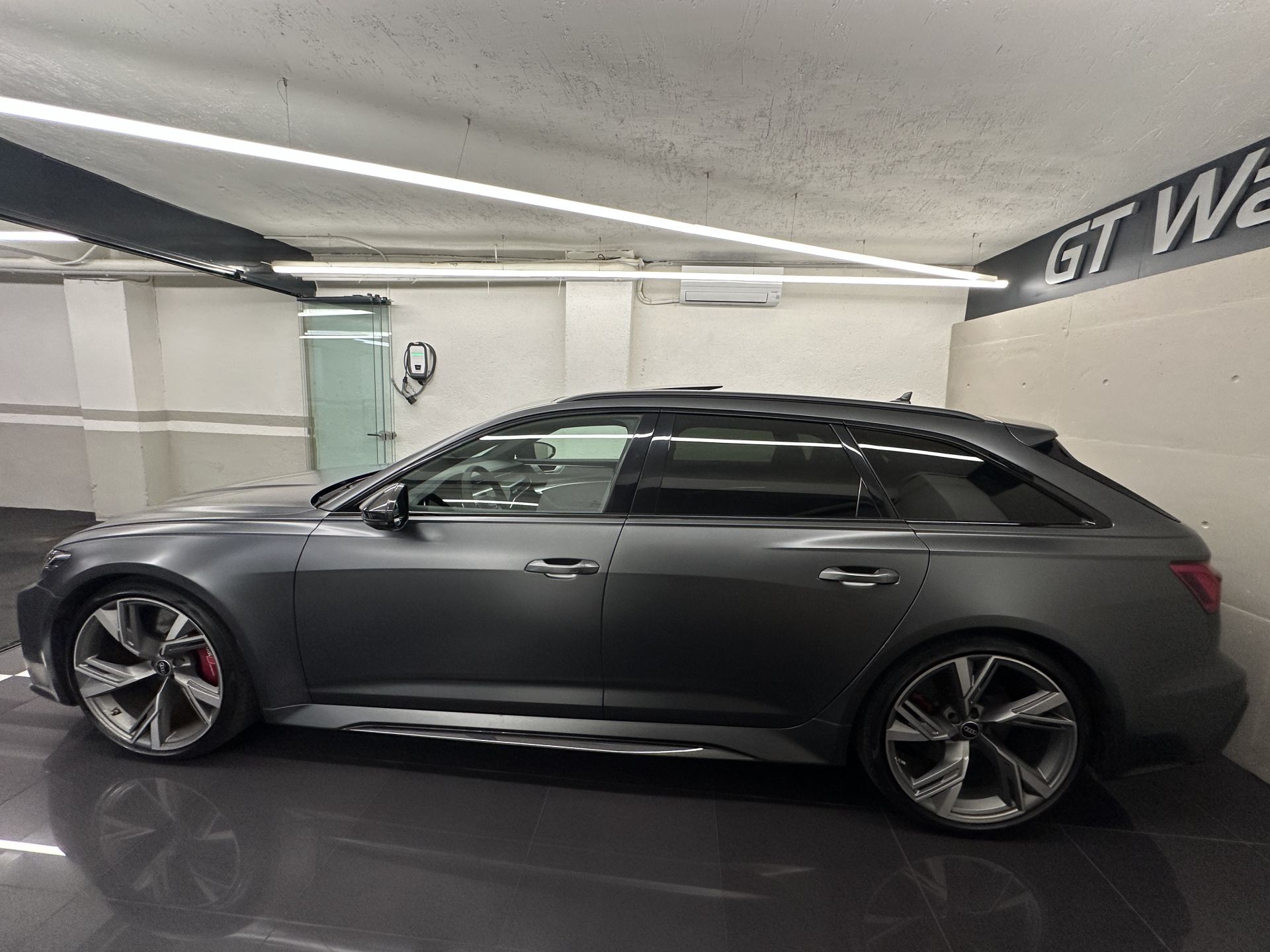 Audi A6 RS 6 Avant TFSI quattro