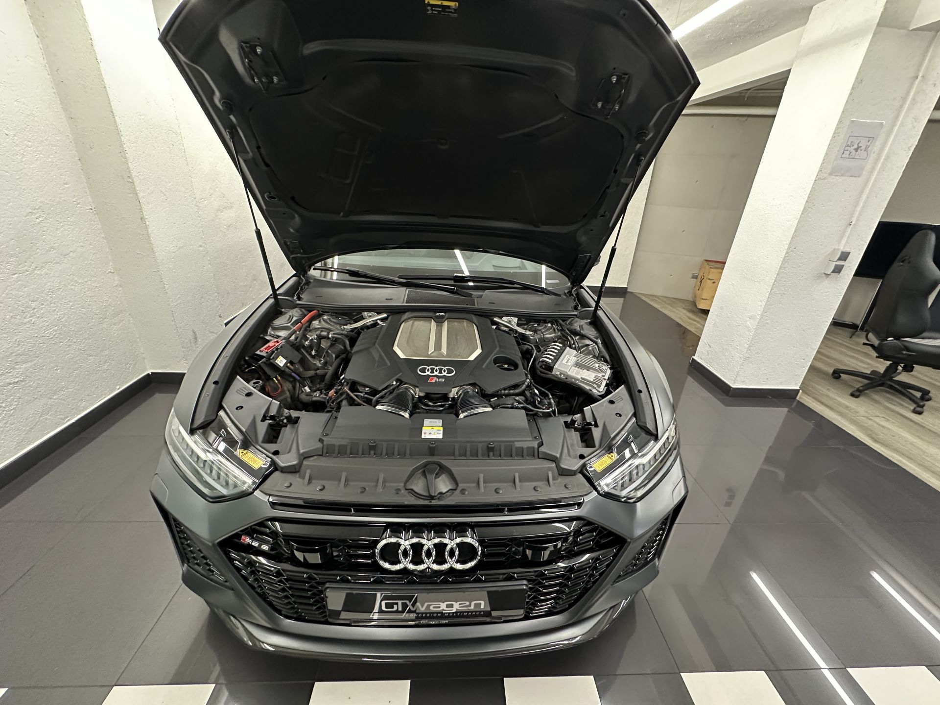 Audi A6 RS 6 Avant TFSI quattro