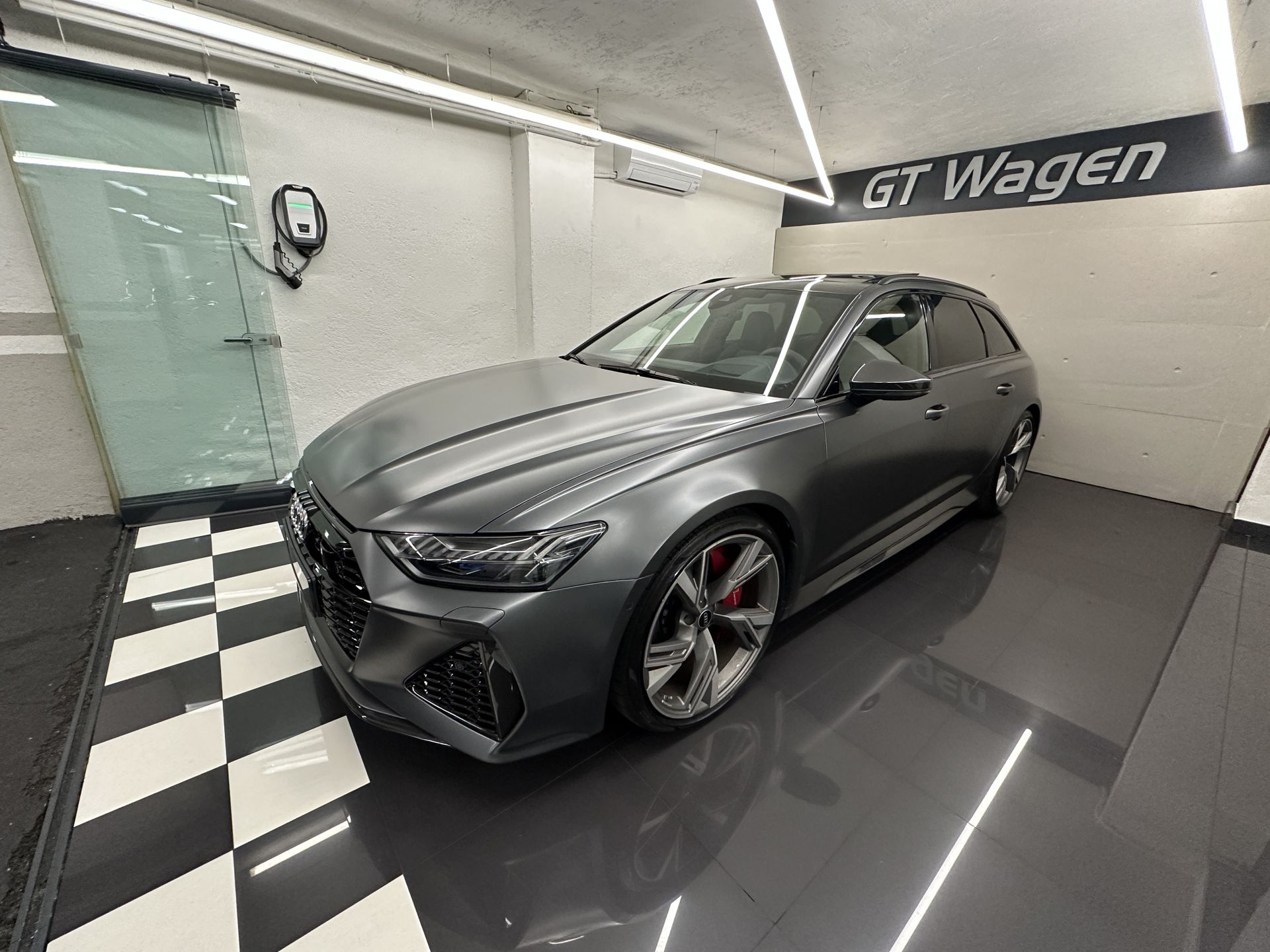 Audi A6 RS 6 Avant TFSI quattro