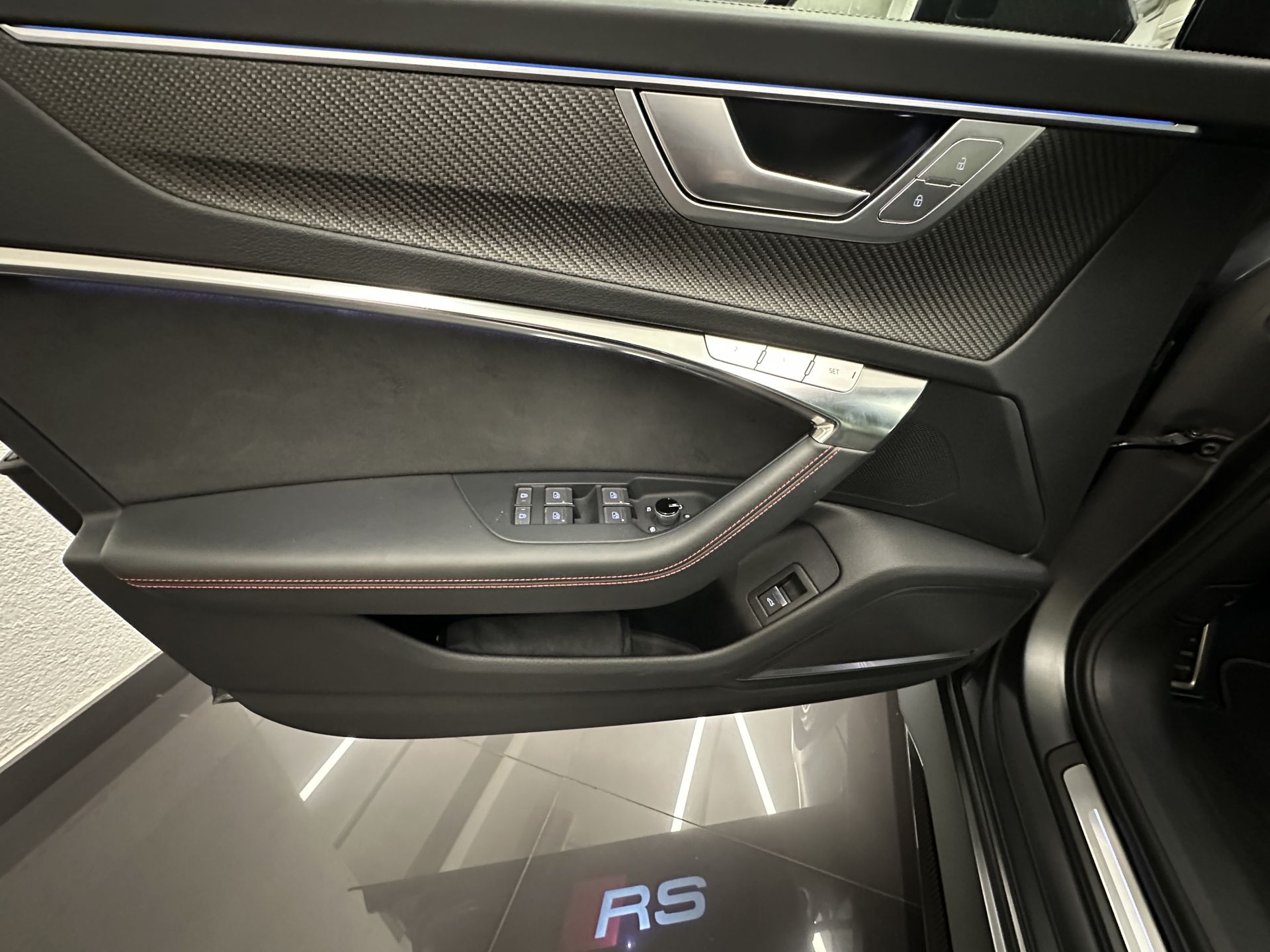 Audi A6 RS 6 Avant TFSI quattro