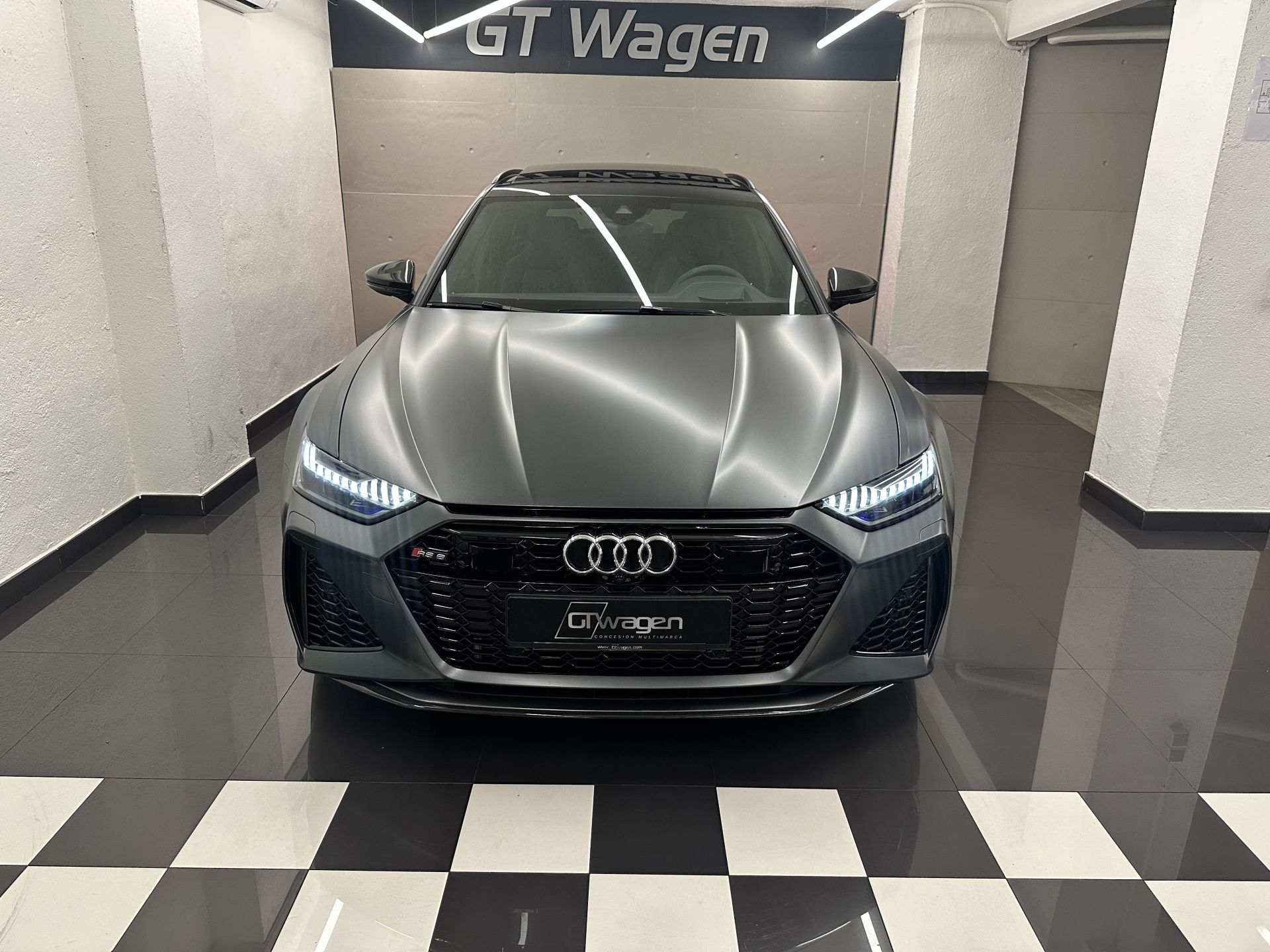 Audi A6 RS 6 Avant TFSI quattro